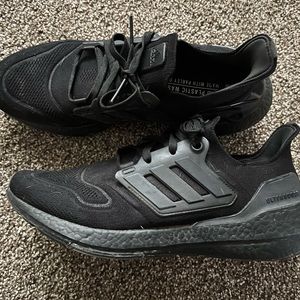 Men’s adidas ultra boost size 9.5